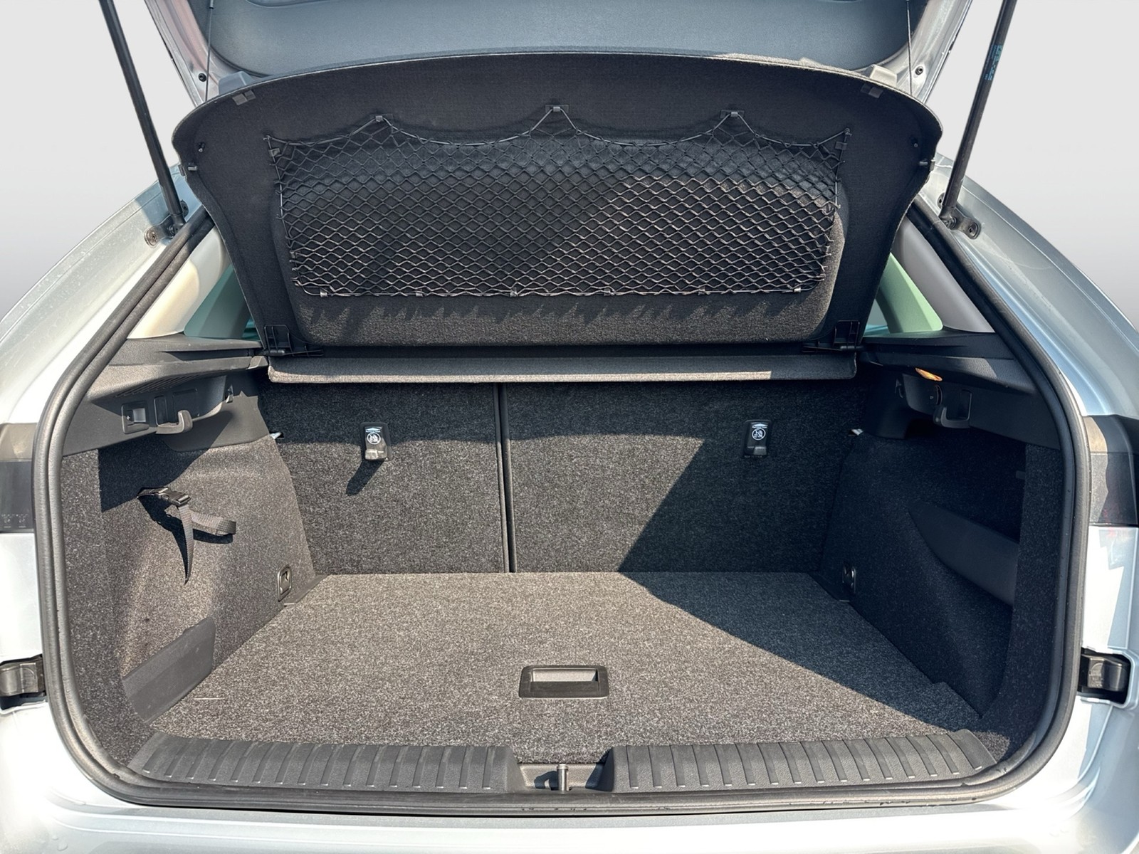 Skoda Kamiq 1.5 TOUR BLACKPACKAGE AHK CAM ACC MATRIX