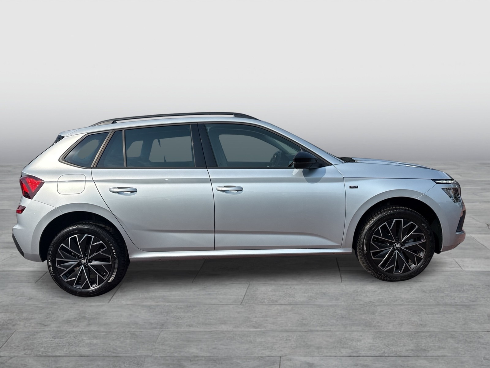Skoda Kamiq 1.5 TOUR BLACKPACKAGE AHK CAM ACC MATRIX