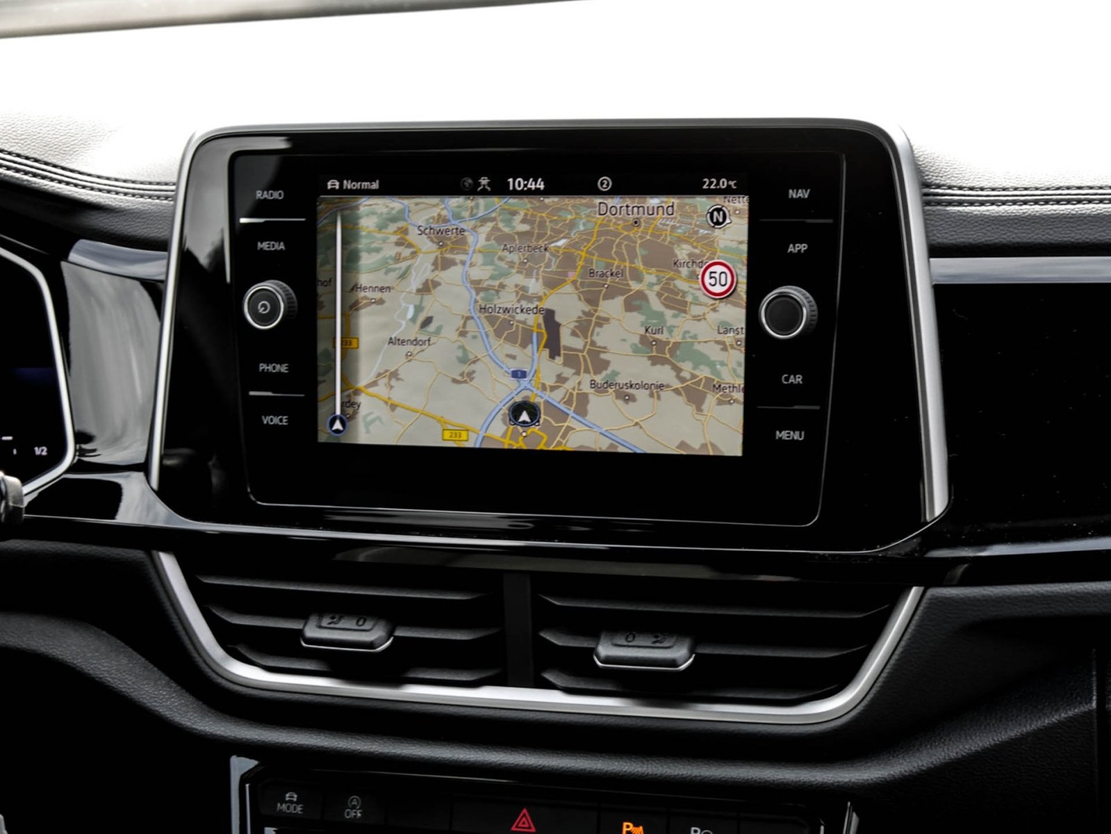 Volkswagen T-Roc 1.0 R-LINE CAM ACC LM17 NAVI SITZHEIZUNG