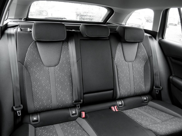 Skoda Octavia Combi 1.5 e-TEC CAM ACC NAVI CARPLAY