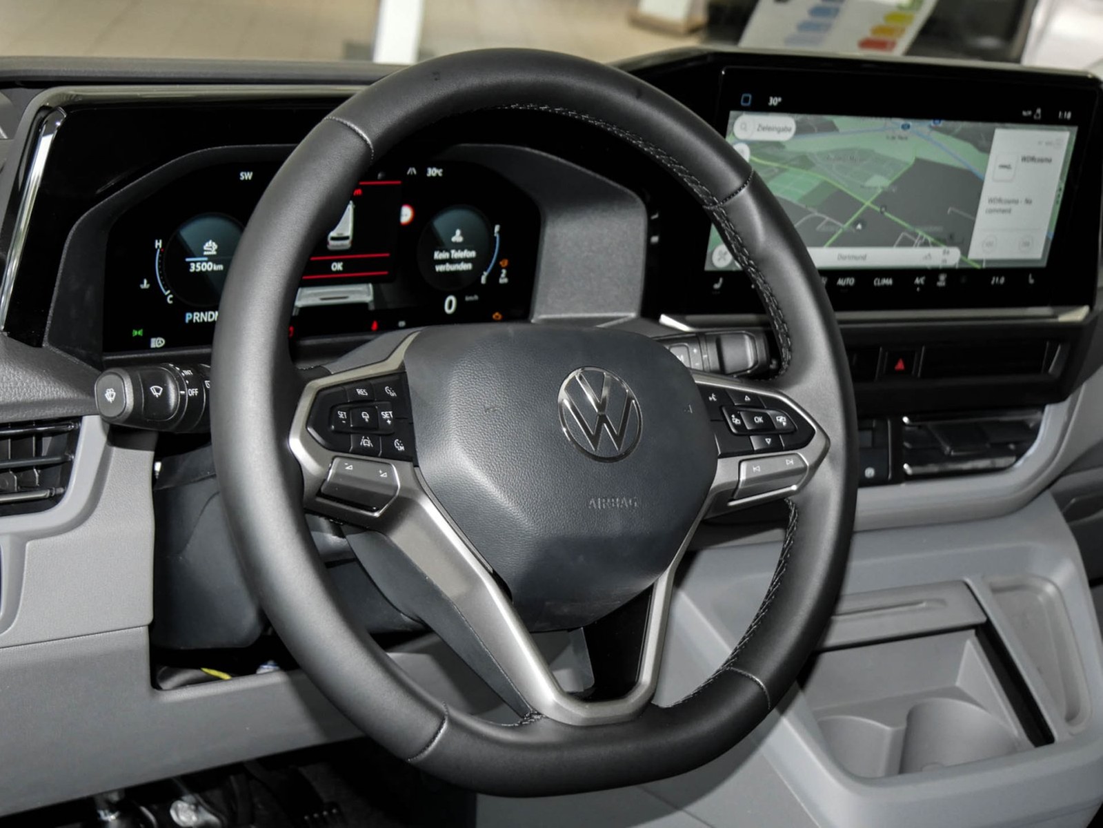 Volkswagen T7 Caravelle STYLE KR AHK PANO MATRIXLED