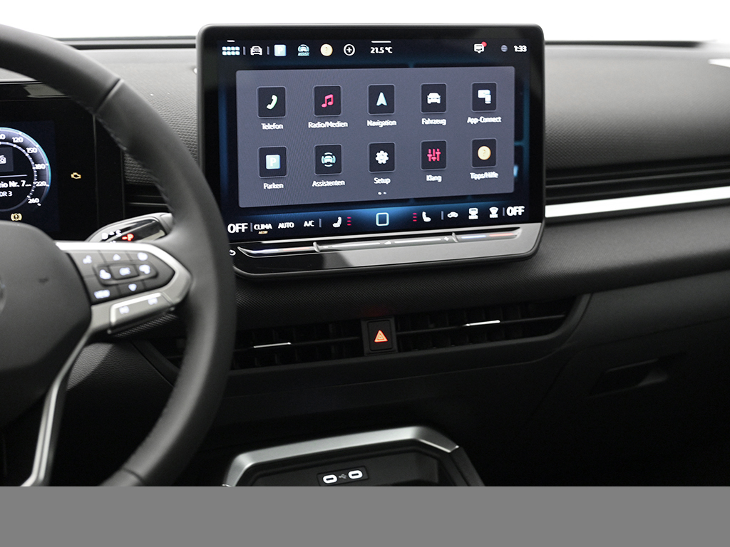 Volkswagen T-Roc 1.5 eTSI LIFE DSG AHK ALLWETTERREIFEN CAM ACC