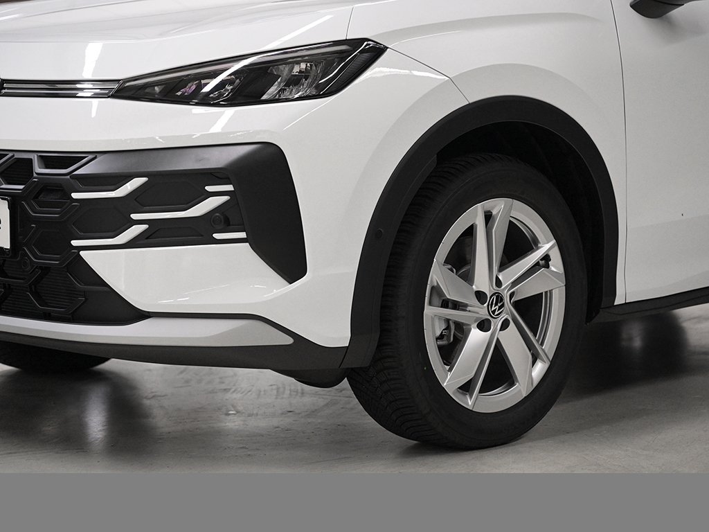 Volkswagen T-Roc 1.5 eTSI LIFE DSG AHK ALLWETTERREIFEN CAM ACC