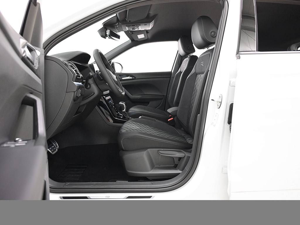 Volkswagen T-Cross 1.0 TSI R-LINE DSG BLACKSTYLE AHK NAVI CAM LM18
