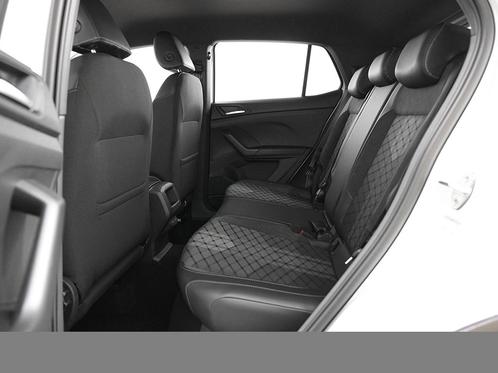 Volkswagen T-Cross 1.0 TSI R-LINE DSG BLACKSTYLE AHK NAVI CAM LM18