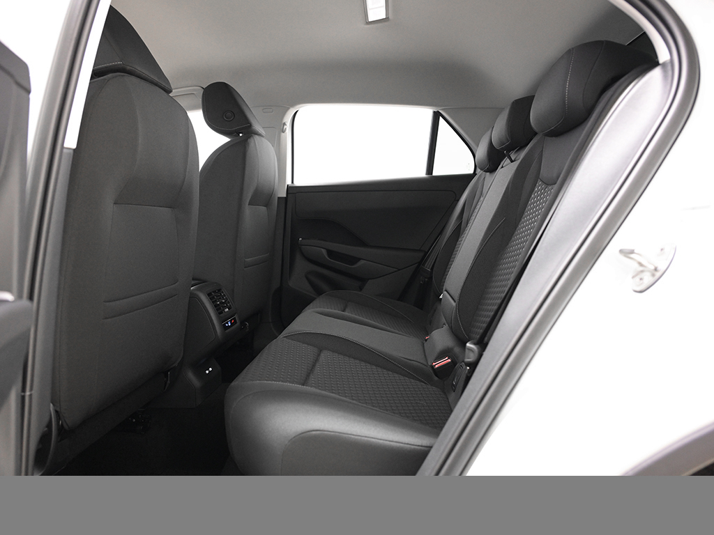 Volkswagen T-Roc 1.5 eTSI LIFE DSG AHK ALLWETTERREIFEN CAM ACC