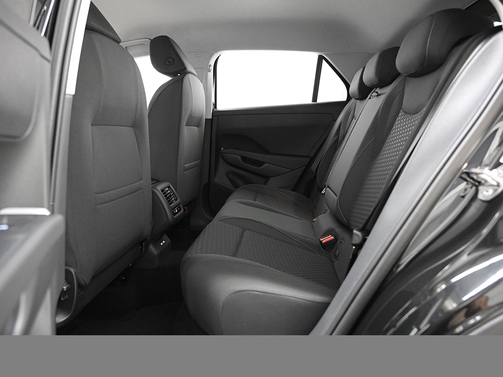 Volkswagen T-Roc 1.5 eTSI LIFE DSG AHK ALLWETTERREIFEN CAM ACC