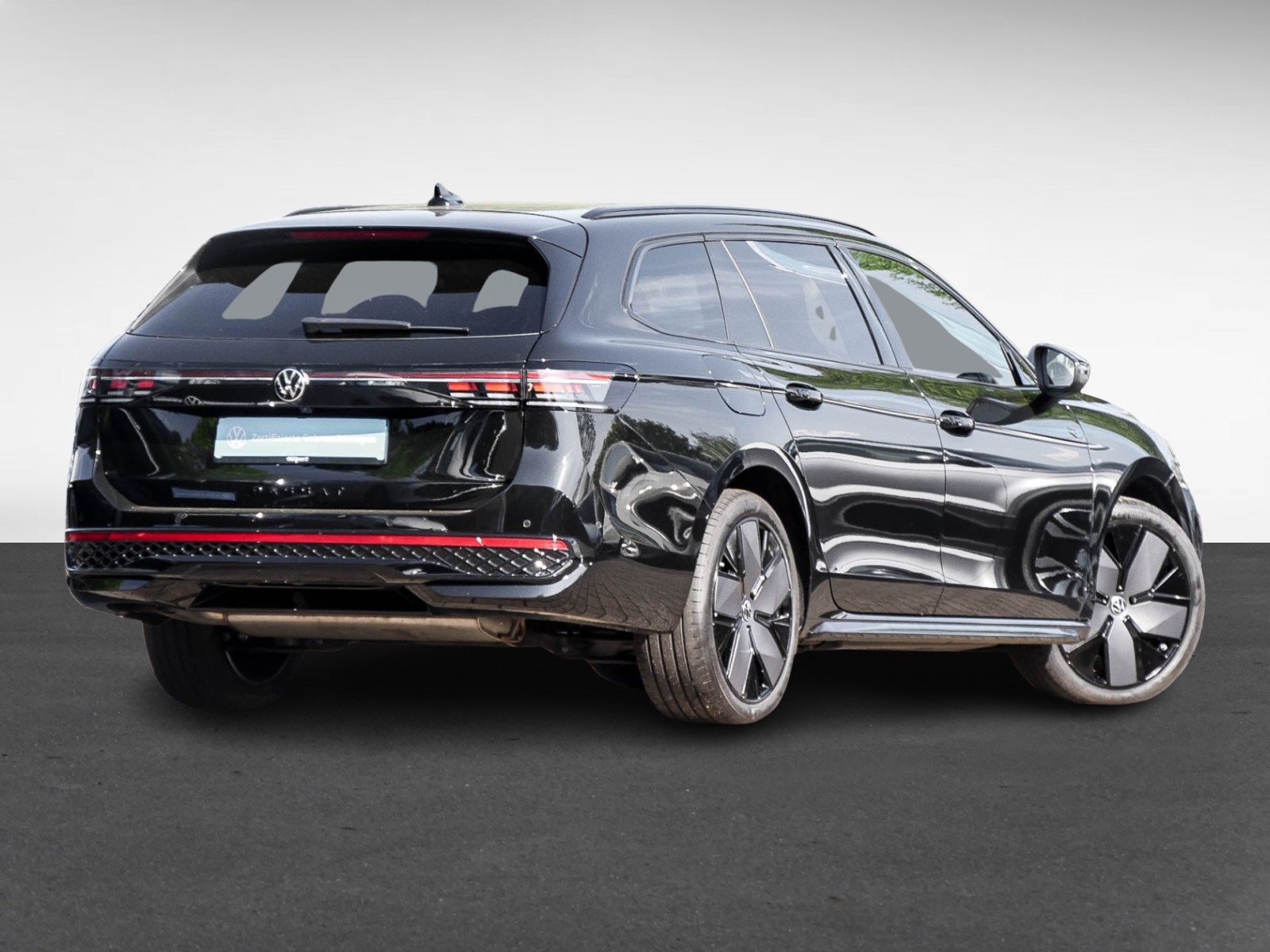 Volkswagen Passat Variant 1.5 eHybrid R-Line NEUES MODELL