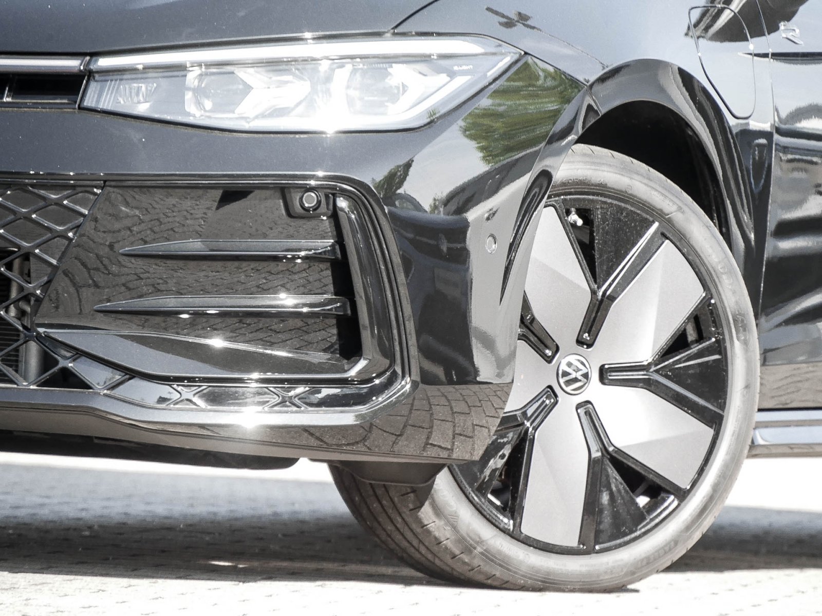 Volkswagen Passat Variant 1.5 eHybrid R-Line NEUES MODELL