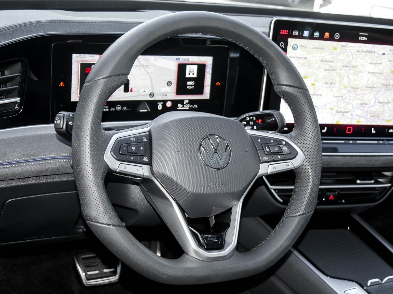 Volkswagen Passat Variant 1.5 eHybrid R-Line NEUES MODELL