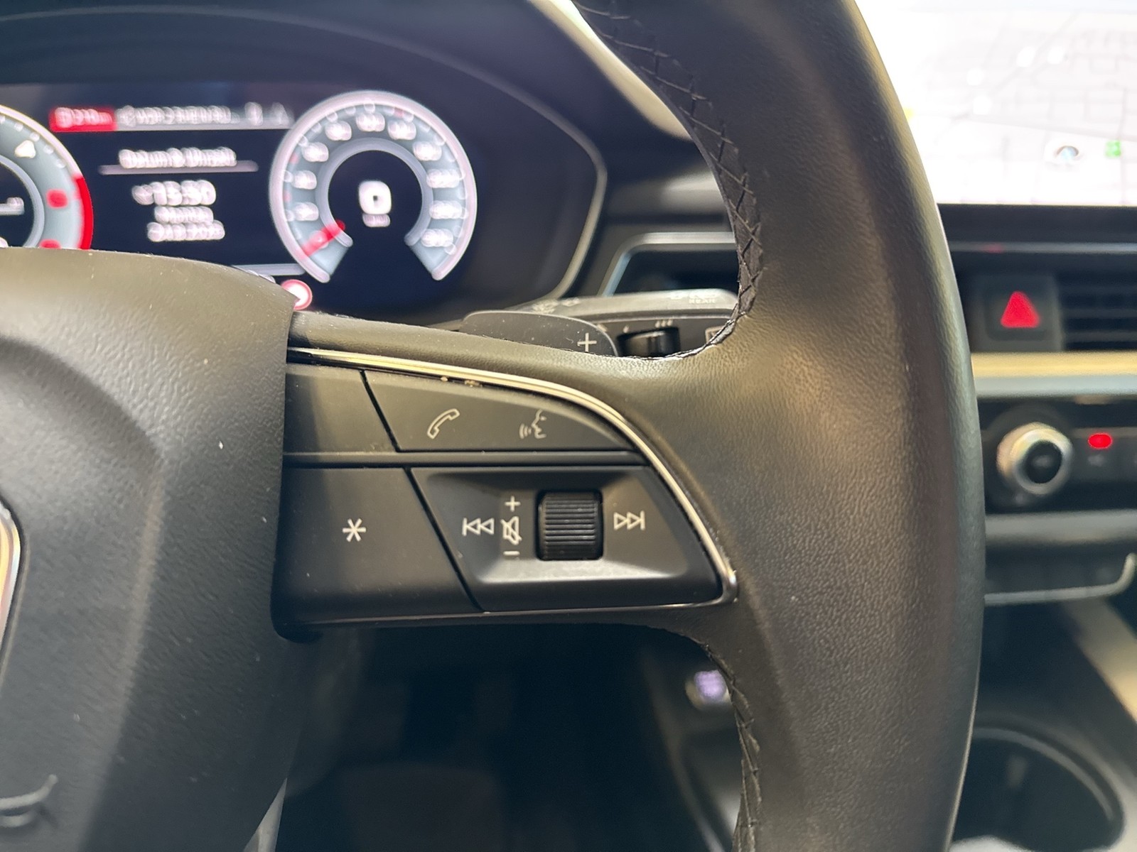 Audi A4 Avant 40 Qu. advanced BLACKPAK KAMERA HEADUP