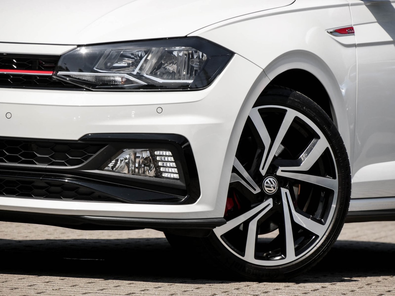 Volkswagen Polo 2.0 GTI BEATS LM18 CARPLAY SITZHEIZUNG