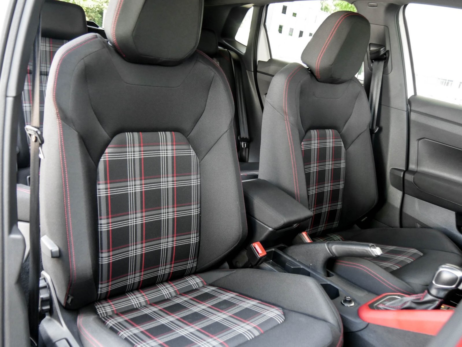 Volkswagen Polo 2.0 GTI BEATS LM18 CARPLAY SITZHEIZUNG
