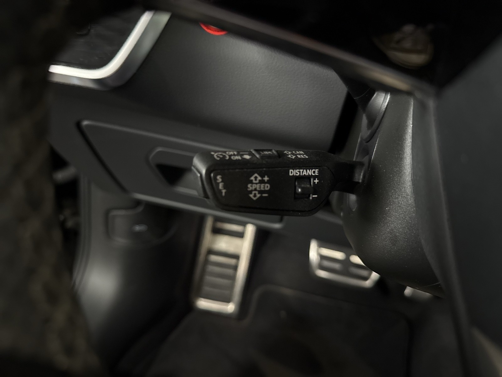 Audi RS 6 Avant Qu. STANDHZ. AHK 360°CAM ACC LM22