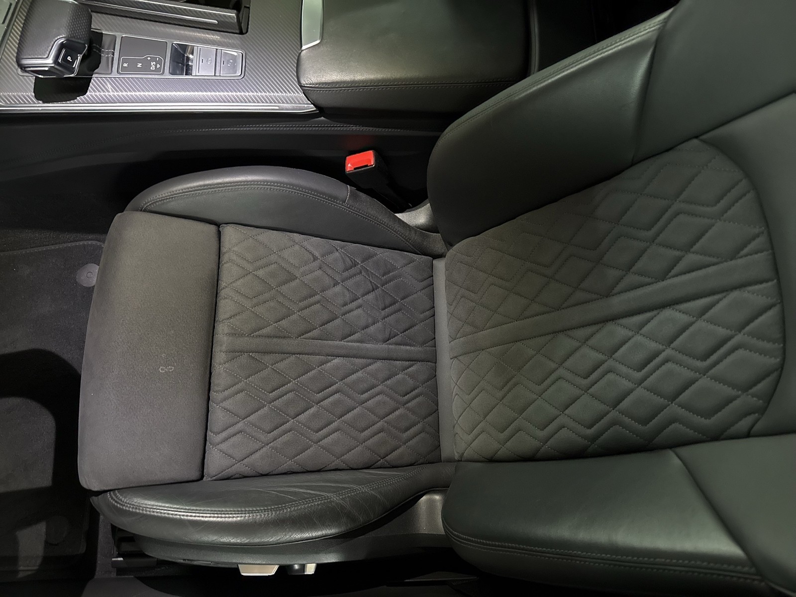 Audi RS 6 Avant Qu. STANDHZ. AHK 360°CAM ACC LM22
