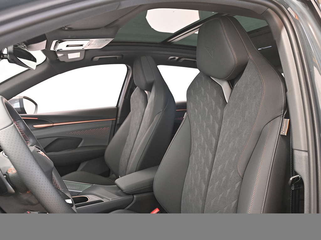 Cupra Terramar 2.0 DSG 4DRIVE AHK PANO HEADUP eSITZE