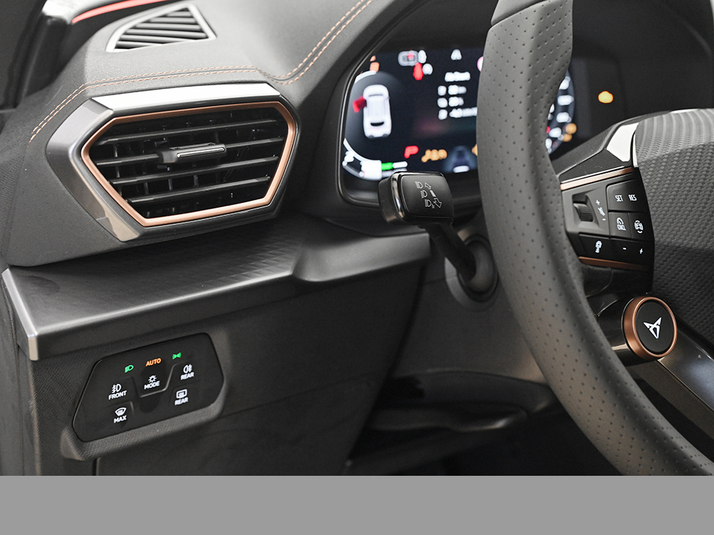 Cupra Formentor eHYBRID 360CAM MATRIXLED KEYLESS LM19