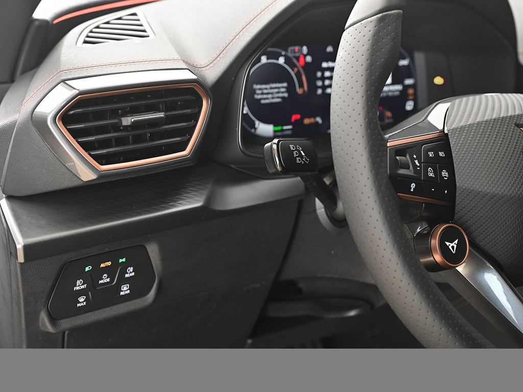 Cupra Formentor eHYBRID VZ AHK MATRIXLED KEYLESS