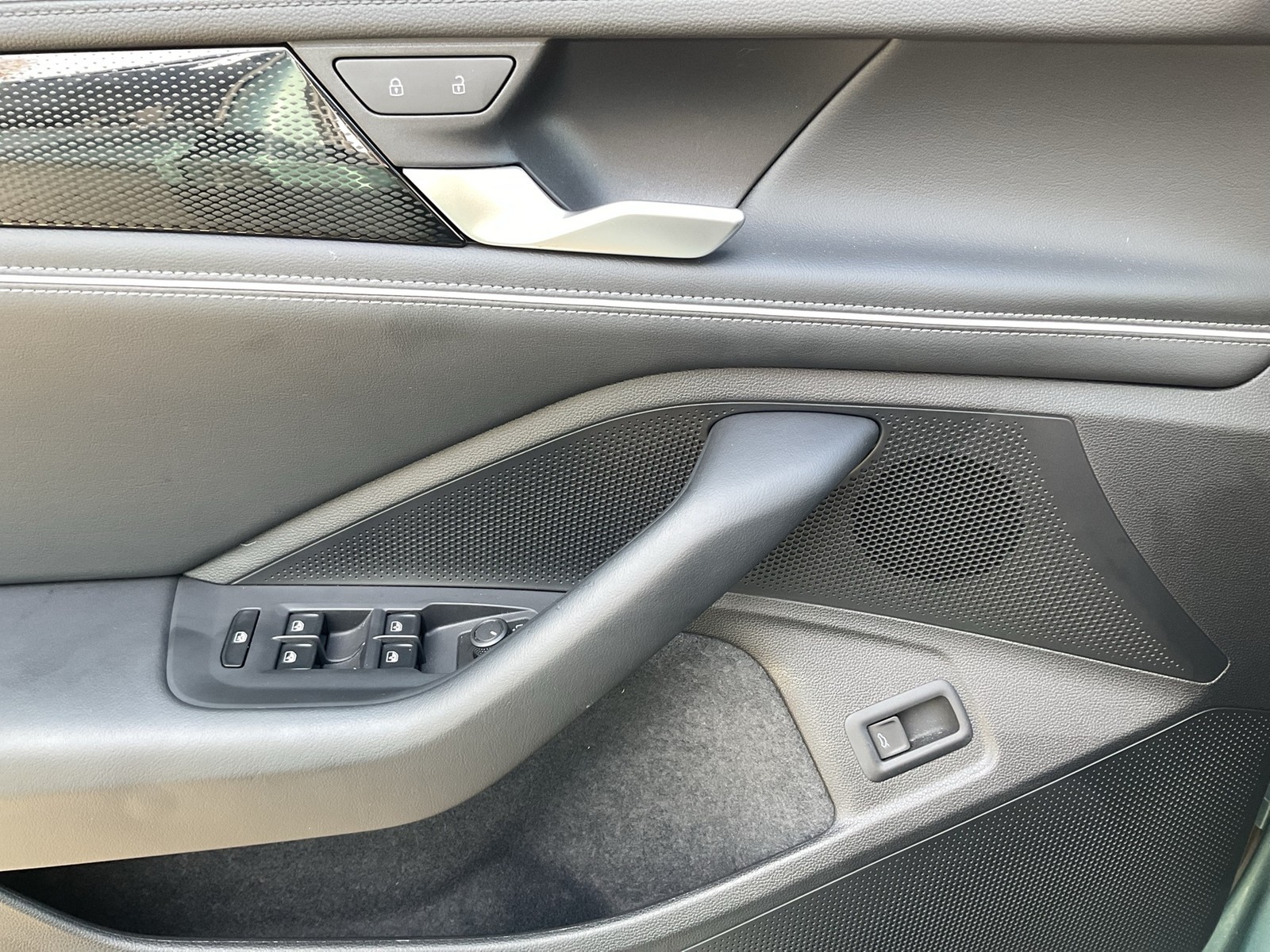 Volkswagen Passat Variant 2.0 BUSINESS CAM ACC EKLAPPE NAVI