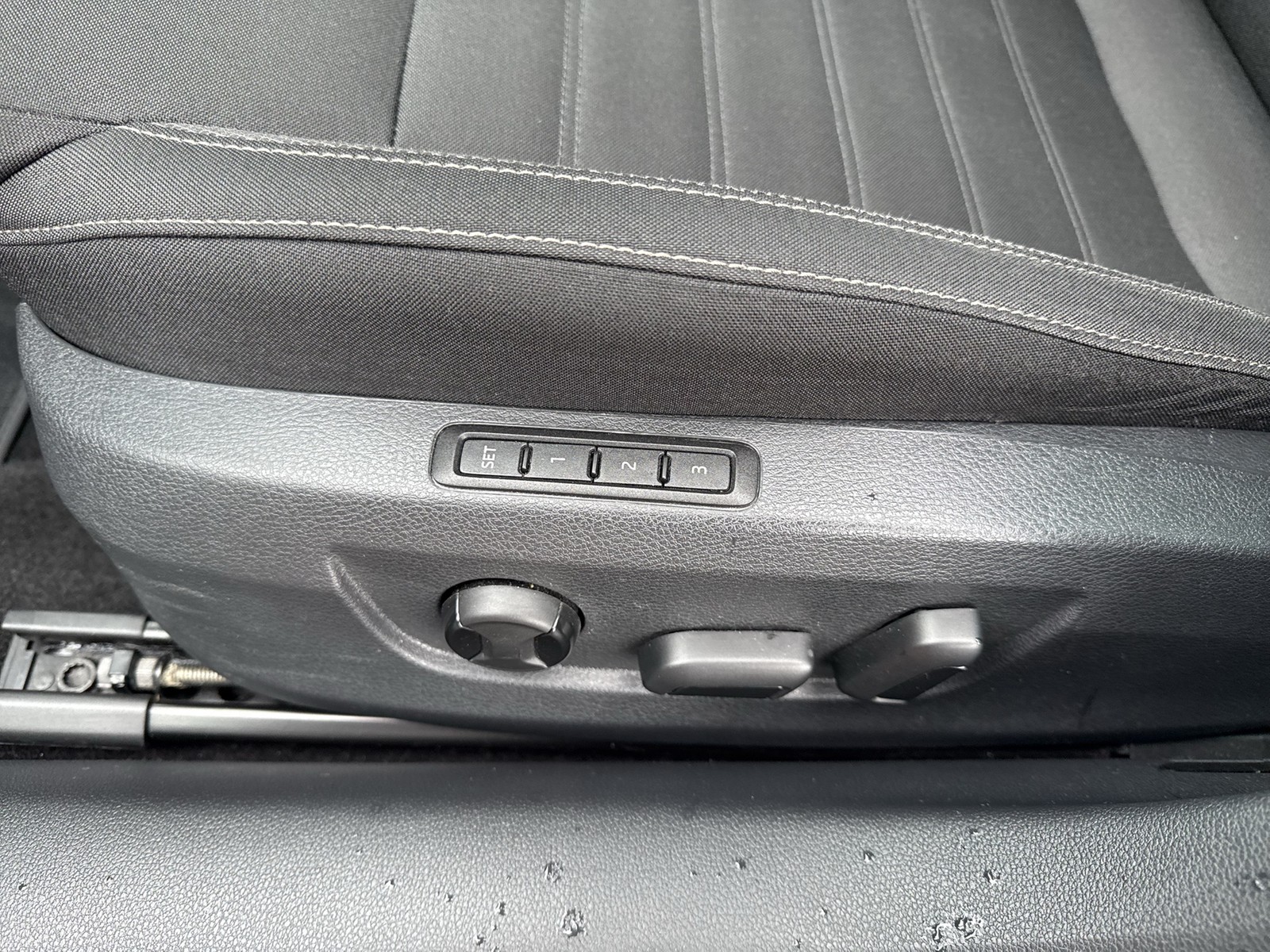 Skoda Superb Combi 2.0 SCOUT 4X4 AHK ACC LM19 MATRIX