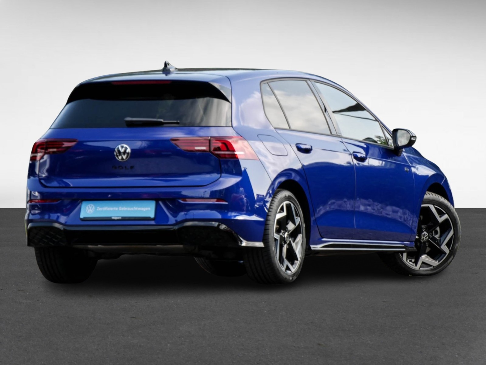 Volkswagen Golf VIII 2.0 R-LINE BLACKSTYLE FACELIFT CAM ACC