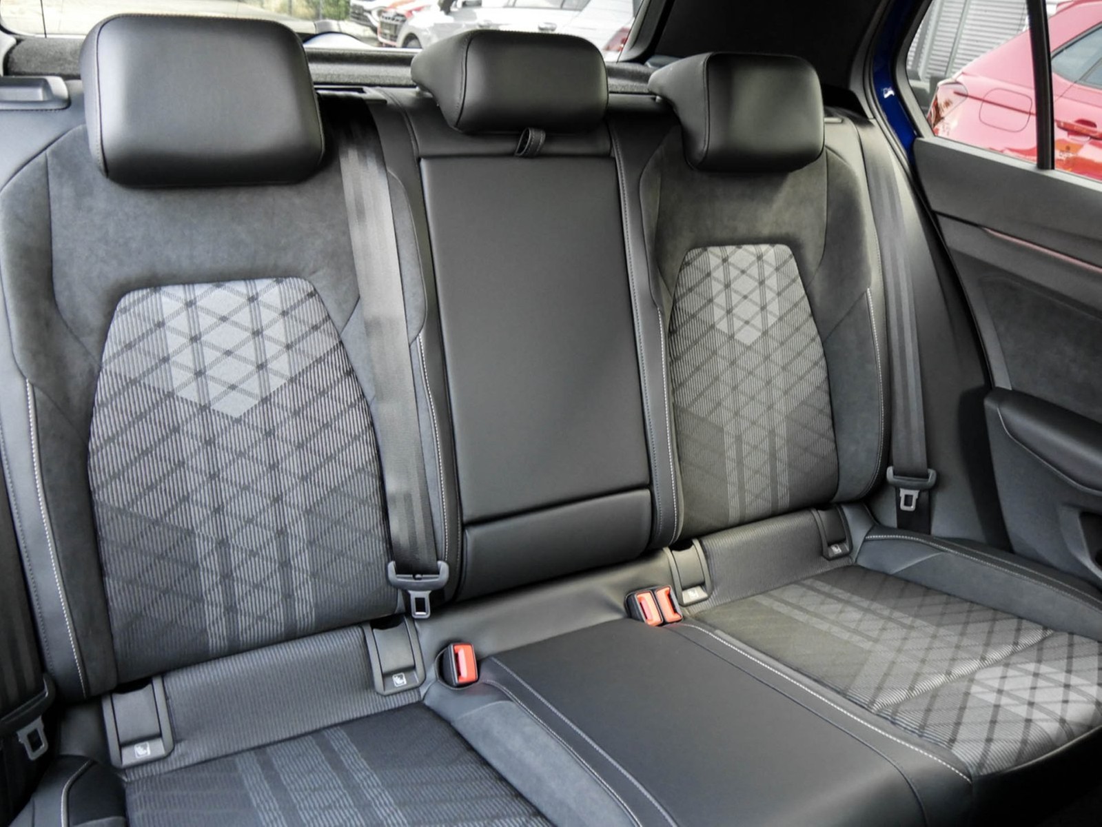 Volkswagen Golf VIII 2.0 R-LINE BLACKSTYLE FACELIFT CAM ACC