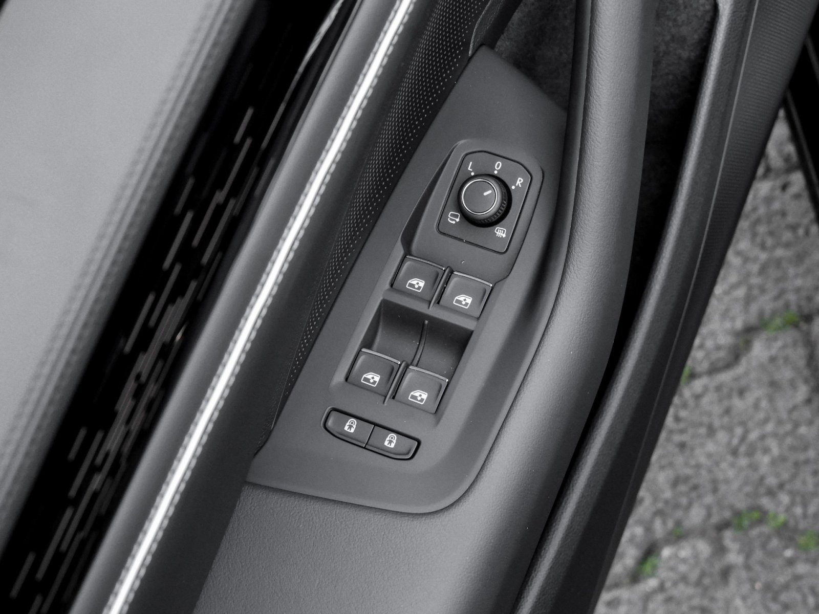 Volkswagen Passat Variant 1.5 eHybrid Elegance NEUES MODELL