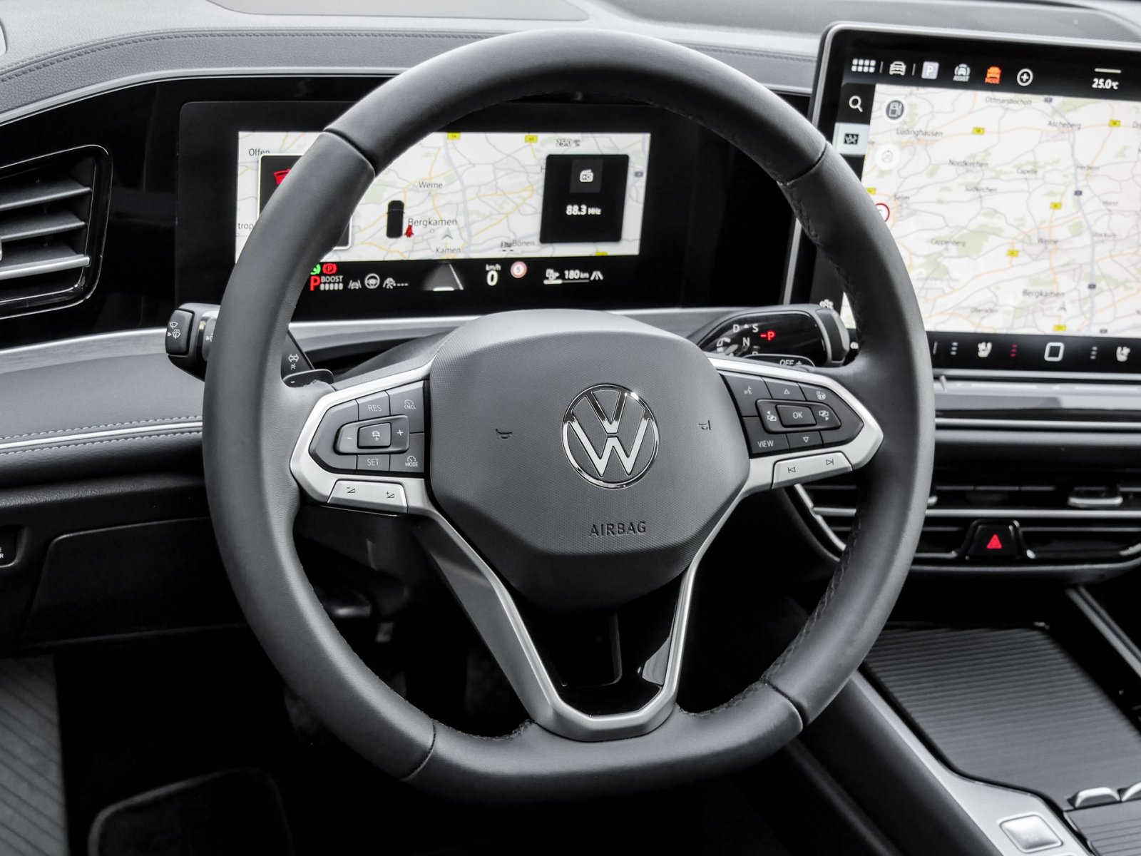 Volkswagen Passat Variant 1.5 eHybrid Elegance NEUES MODELL