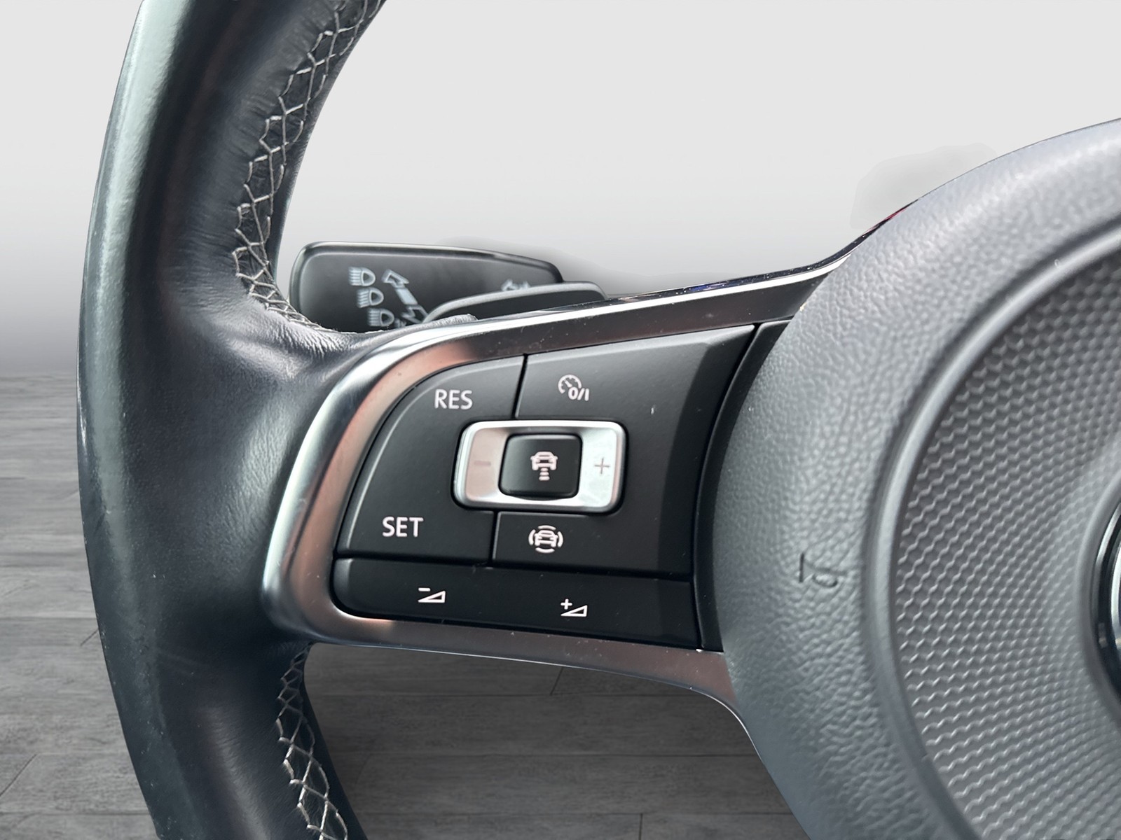 Volkswagen Arteon 2.0 R-LINE LEDER PANO ALU18 NAVI