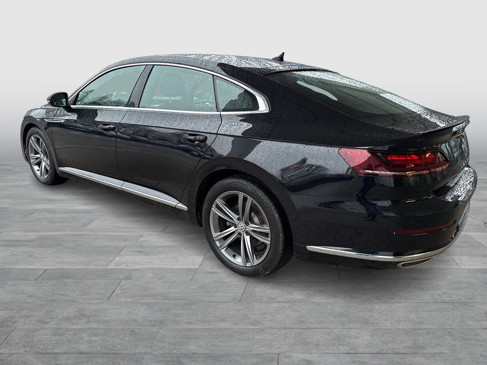 Volkswagen Arteon 2.0 R-LINE LEDER PANO ALU18 NAVI