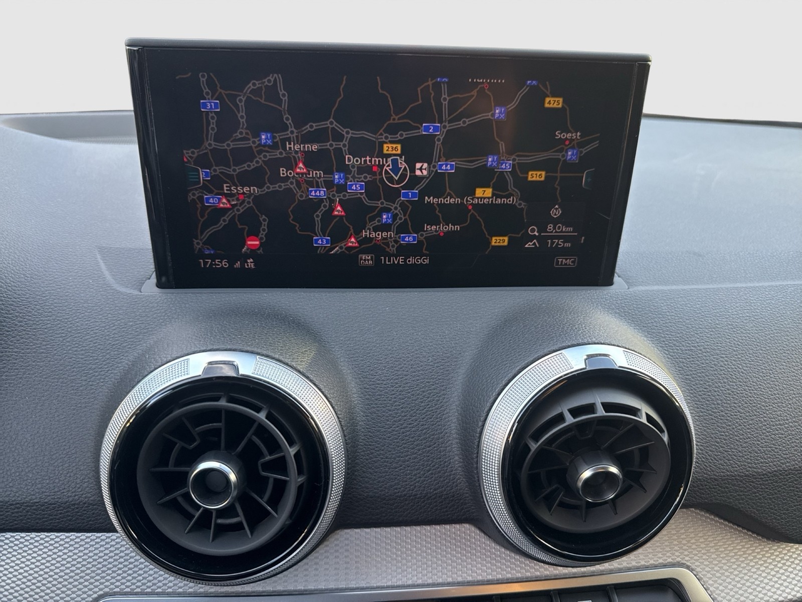 Audi Q2 35 advanced BLACKPAK KAMERA eKLAPPE NAVI+