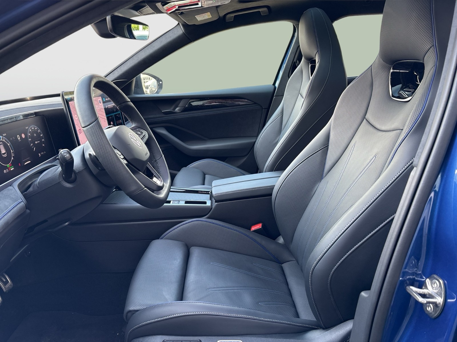 Volkswagen Passat Variant 1.5 HYBRID R-LINE LEDER PANO LM19