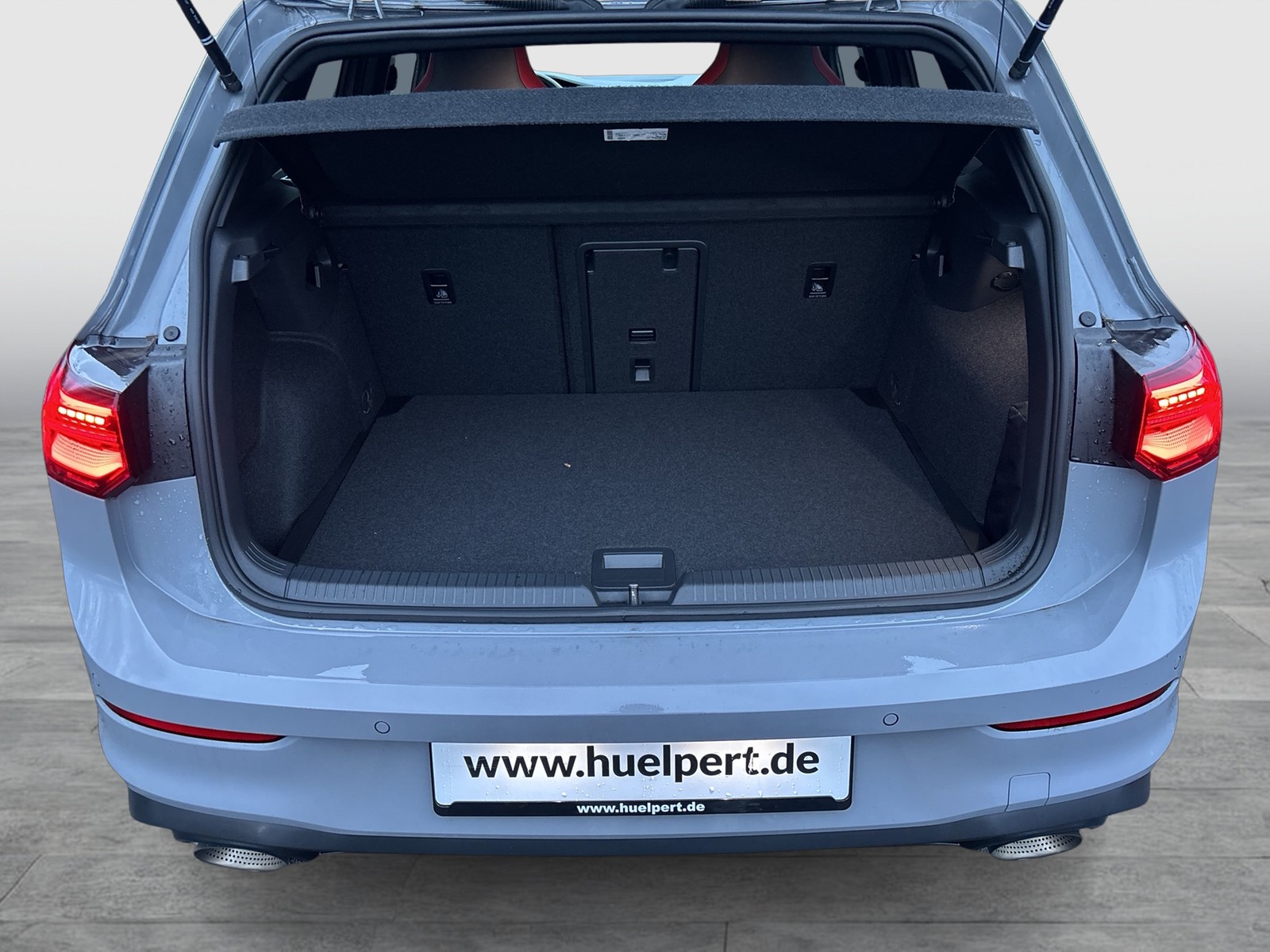 Volkswagen Golf VIII 2.0 GTI CLUBSPORT AKRAPOVIC CAM LM19