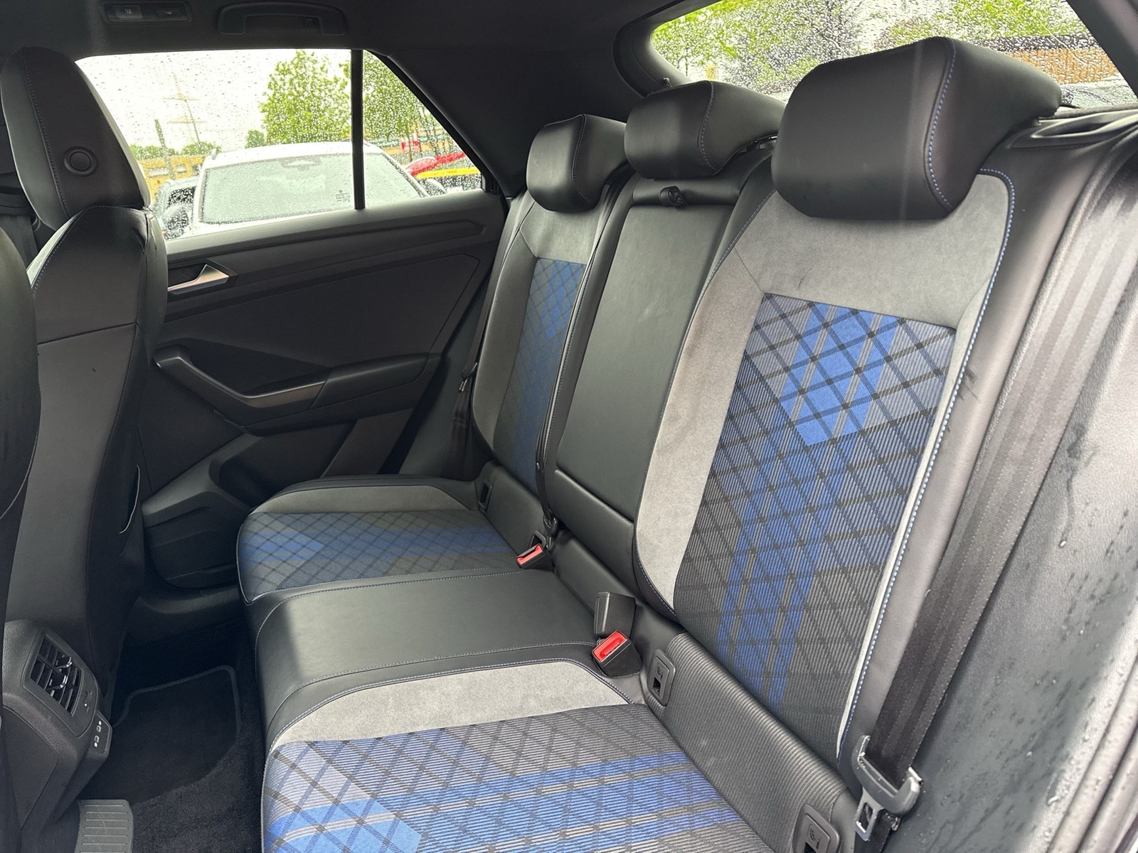 Volkswagen T-Roc 2.0 R BLACK STYLE 4X4 PANO CAM ACC LM19