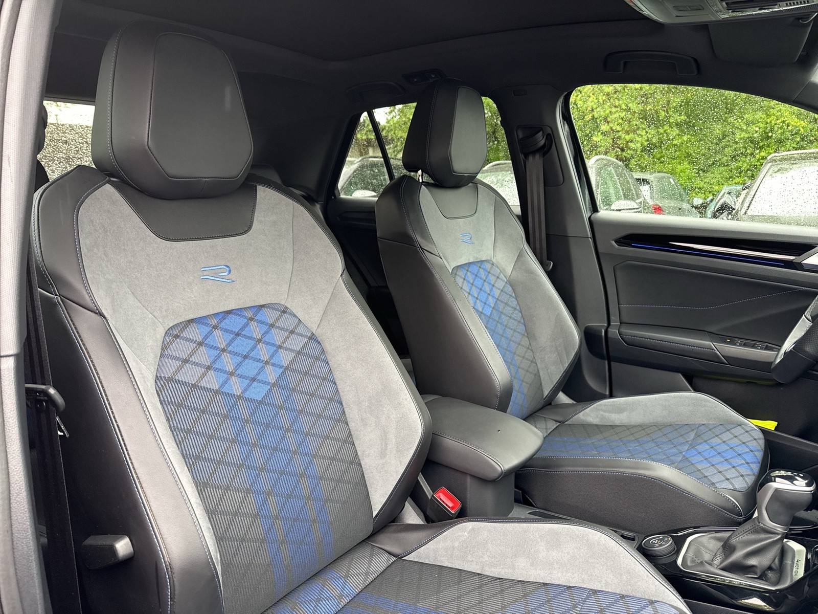 Volkswagen T-Roc 2.0 R BLACK STYLE 4X4 PANO CAM ACC LM19