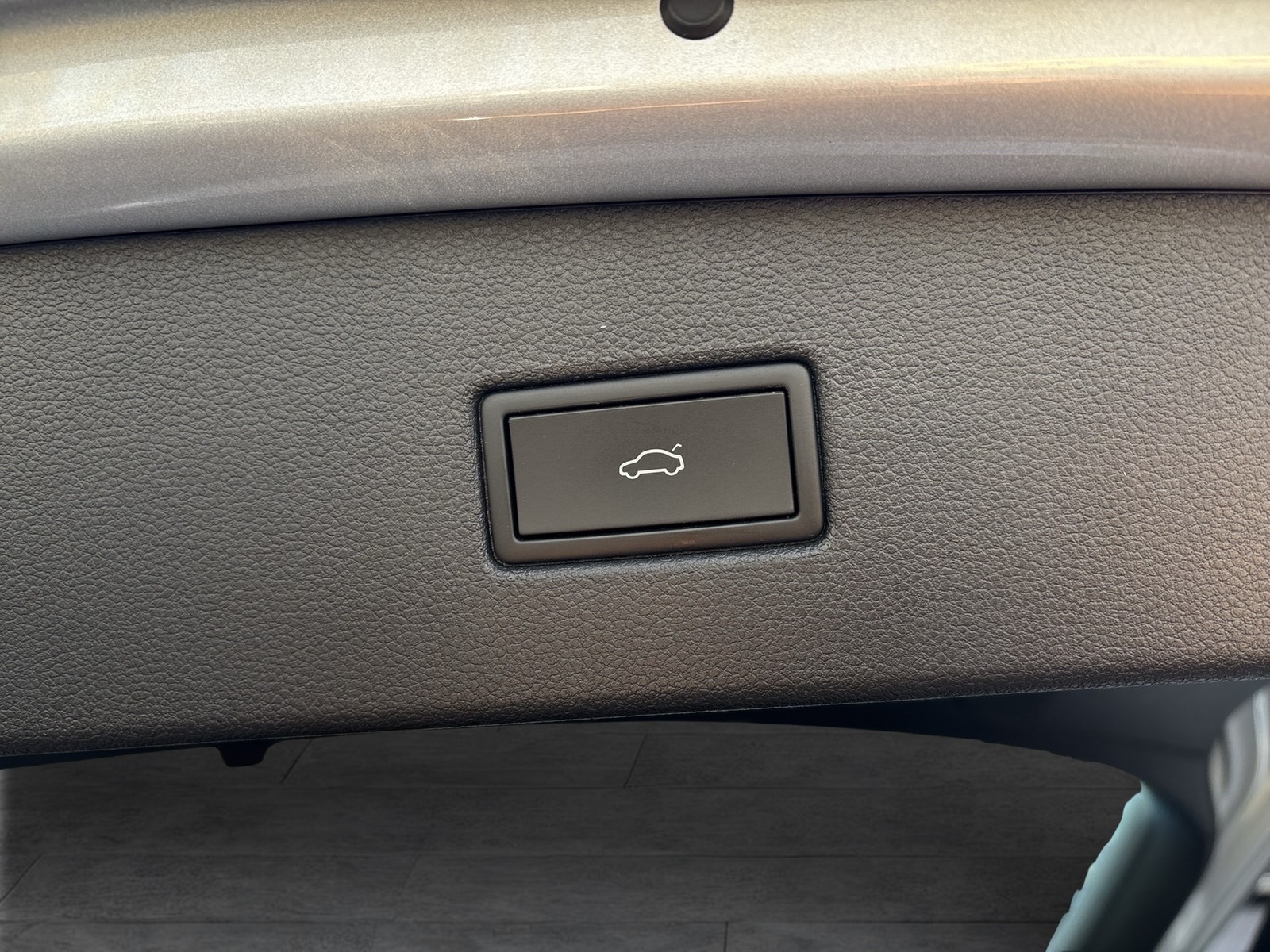 Volkswagen Tiguan 2.0 LIFE KAMERA ACC LM17 NAVI SITZHEIZ.