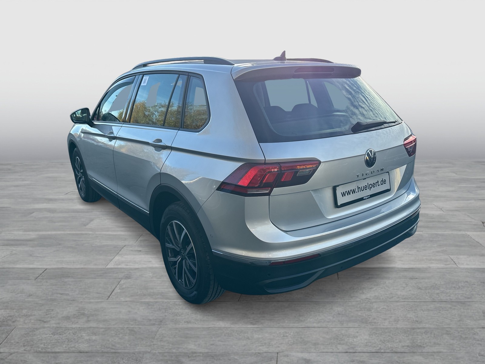 Volkswagen Tiguan 2.0 LIFE KAMERA ACC LM17 NAVI SITZHEIZ.