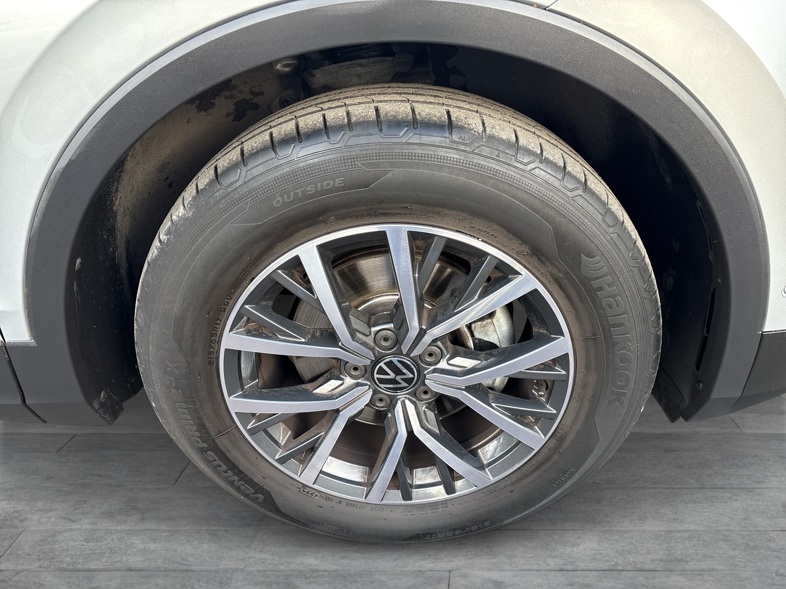 Volkswagen Tiguan 2.0 LIFE KAMERA ACC LM17 NAVI SITZHEIZ.