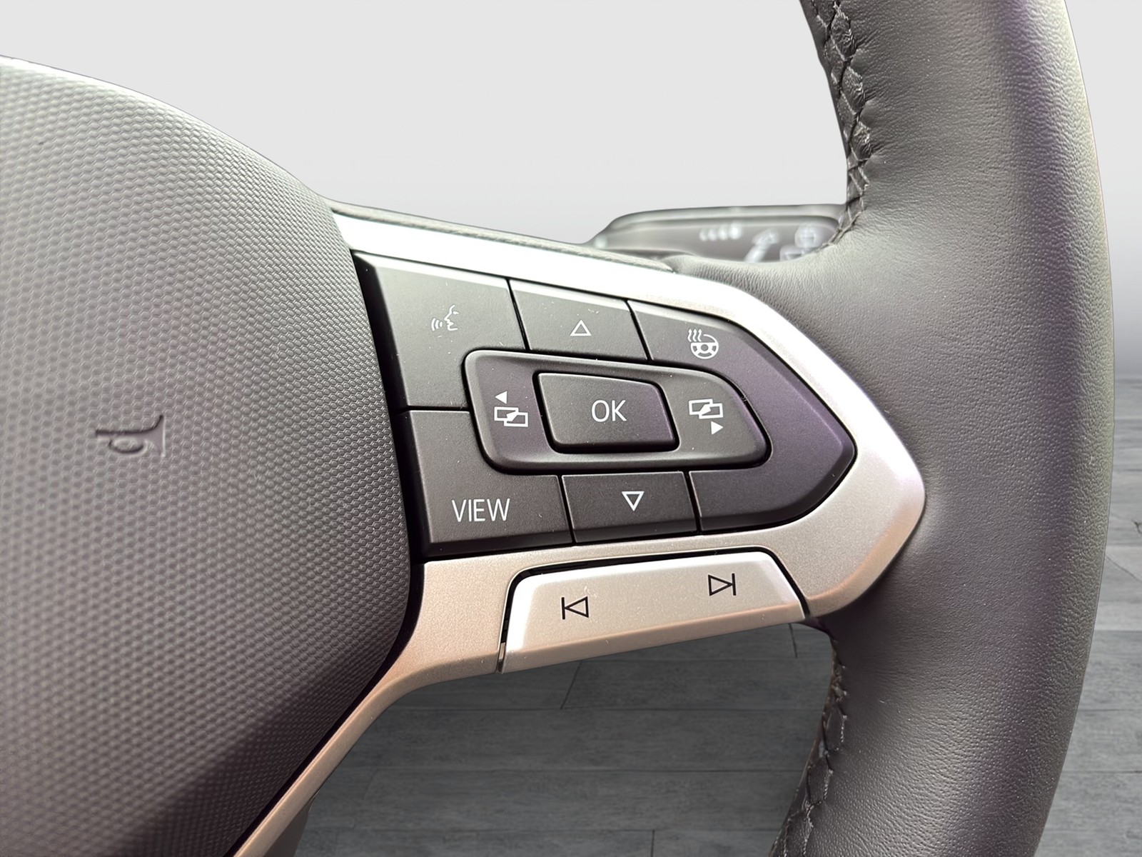 Volkswagen Multivan GOAL 2,0 TDI DSG eKLAPPE AHK MATRIXLED