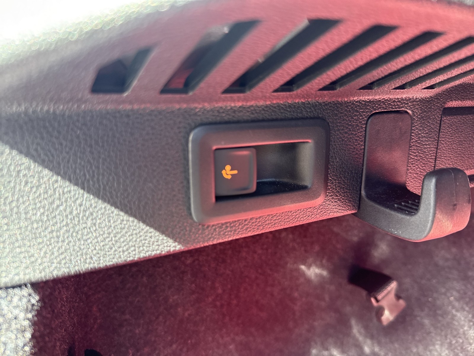 Skoda Kamiq 1.5 TOUR PANO AHK CAM MATRIX E-KLAPPE NAVI