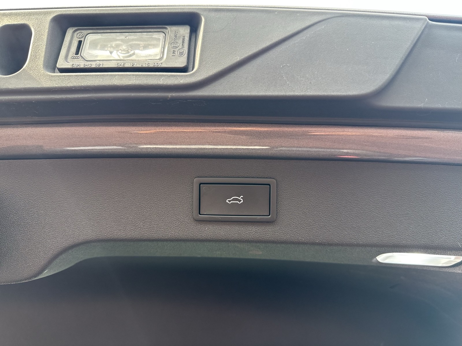 Skoda Enyaq Coupé 85 LOFT WÄRMEPUMPE PANO AHK CAM LM20