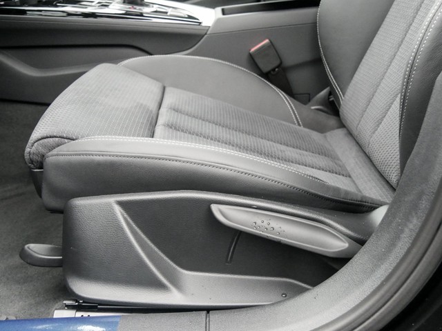 Audi A4 Avant 40 S LINE competition+ BLACKPAK ALU19 MATRIX