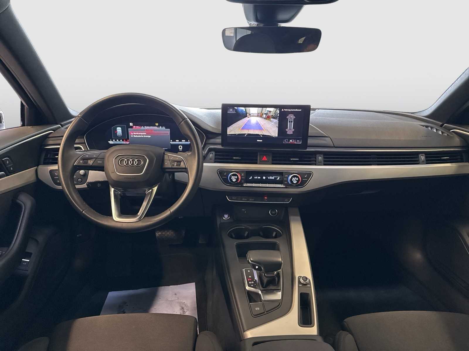 Audi A4 Avant 40 PANO CAM HEADUP ALU18 eKLAPPE NAVI+