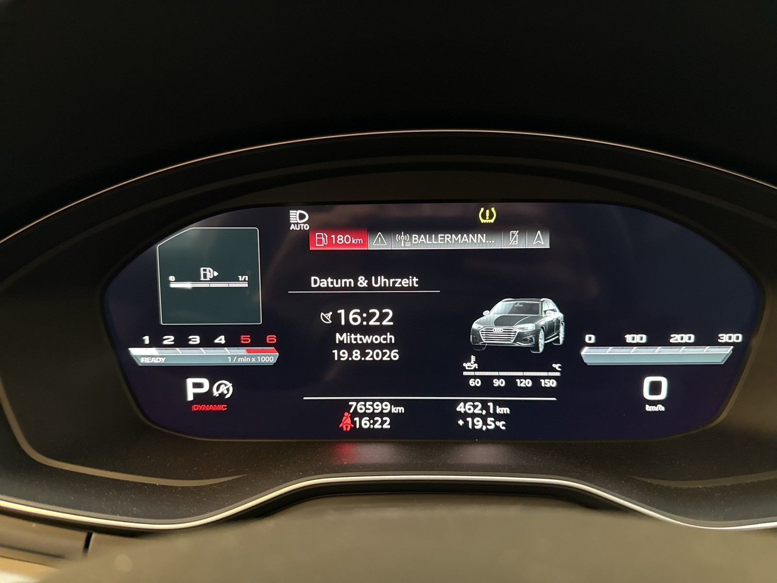 Audi A4 Avant 40 PANO CAM HEADUP ALU18 eKLAPPE NAVI+