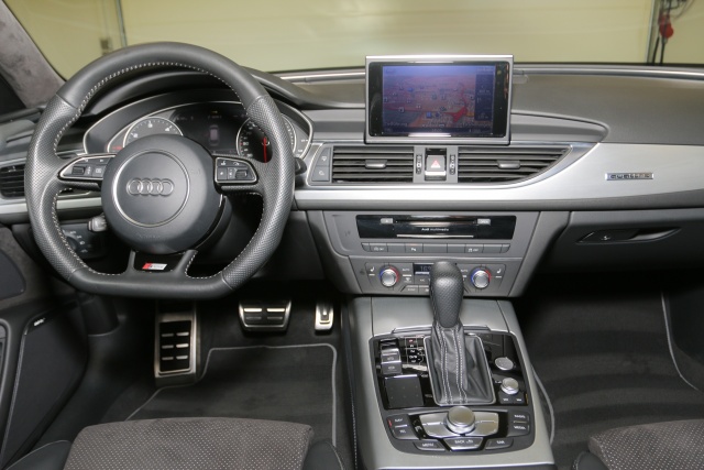 Audi A6 Avant Qu. S LINE PANO BOSE CAM ACC LM19