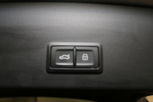 Audi A6 Avant Qu. S LINE PANO BOSE CAM ACC LM19