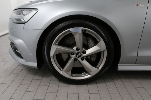 Audi A6 Avant Qu. S LINE PANO BOSE CAM ACC LM19