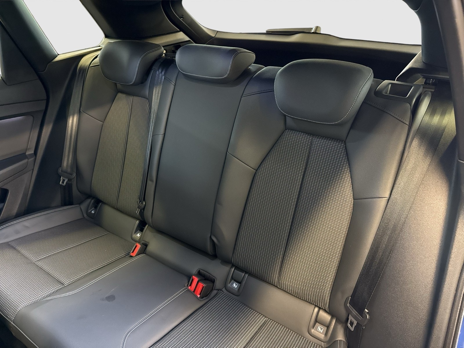 Audi Q4 e-tron 40 S LINE BLACKPAK ALU20 eKLAPPE SITZHZ