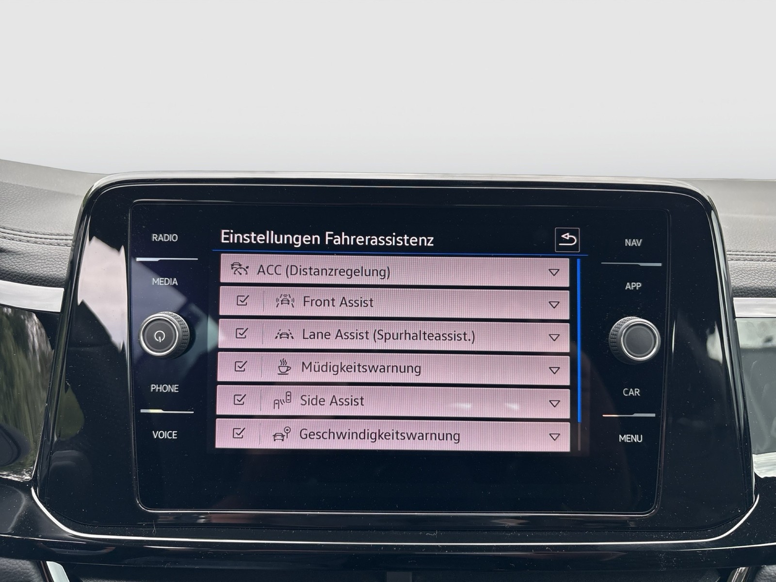 Volkswagen T-Roc Cabriolet 1.5 R-LINE EDITION KARMANN LEDER