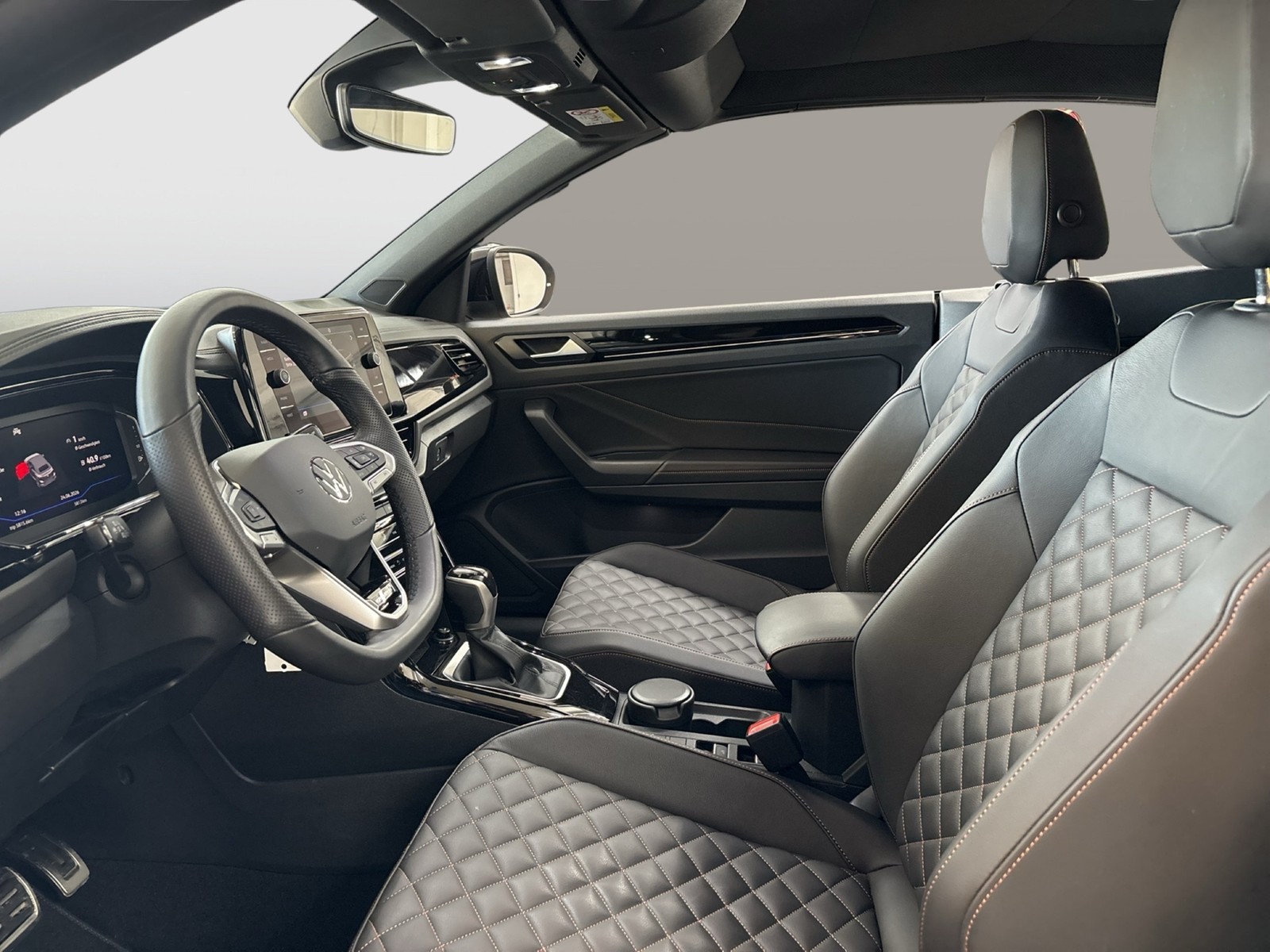 Volkswagen T-Roc Cabriolet 1.5 R-LINE EDITION KARMANN LEDER